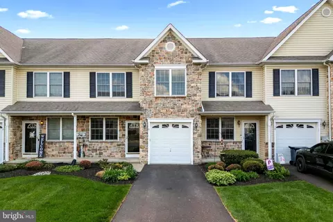 9 Ryan Ct, Telford, PA 18969