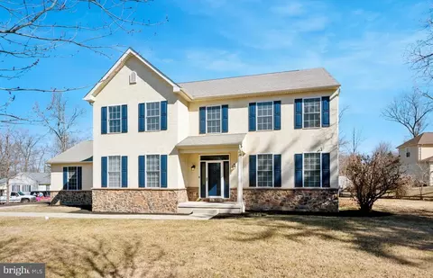 111 Country Ln, Lansdale, PA 19446