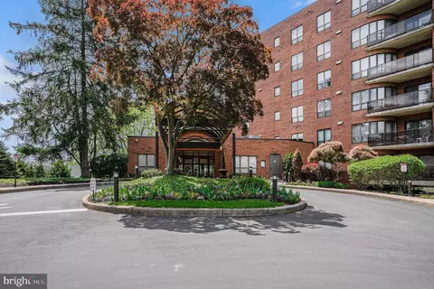 100 Breyer Dr #1-E, Elkins Park, PA 19027