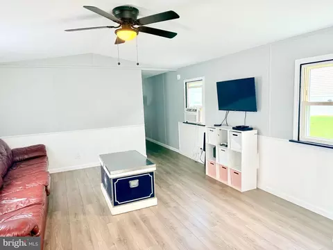 Living - 38 Clara St, Norristown, PA 19403 photo 1 of 1