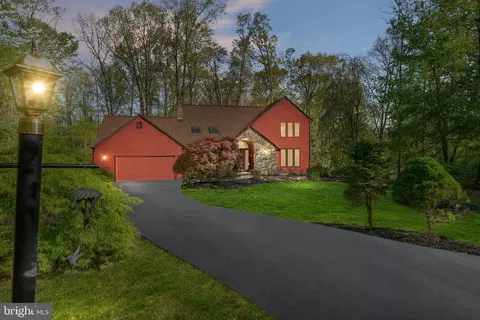 125 Collins Ln, Schwenksville, PA 19473