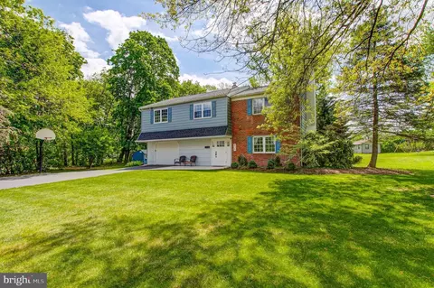 430 Erie Ave, Telford, PA 18969