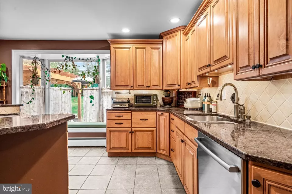 Kitchen - 1519 Norristown Rd, Ambler, PA 19002 photo 6 of 7