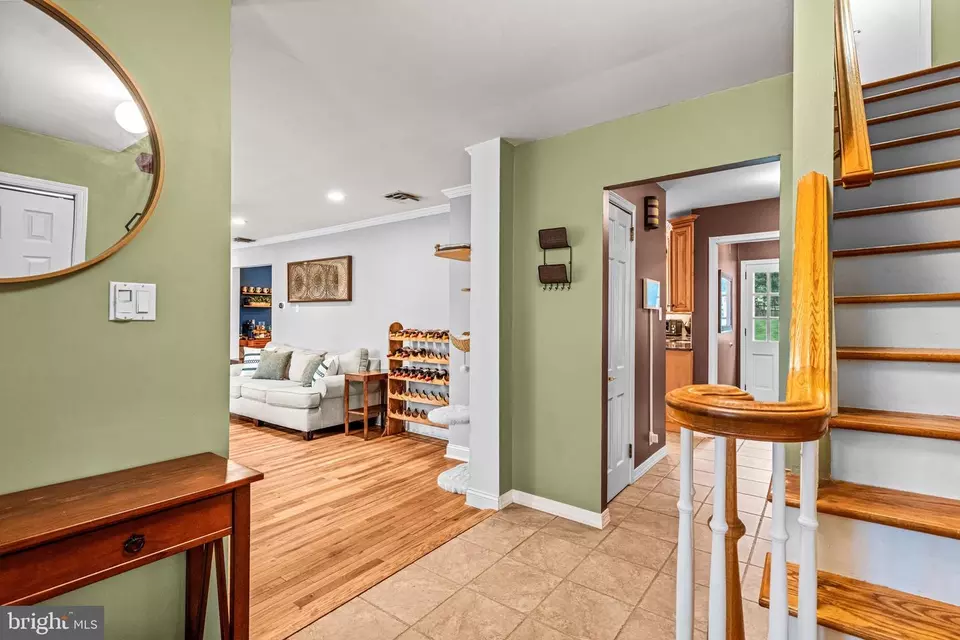 Entry Way - 1519 Norristown Rd, Ambler, PA 19002 photo 2 of 5