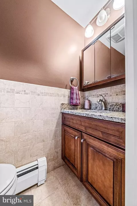 Bath - 1519 Norristown Rd, Ambler, PA 19002 photo 1 of 5