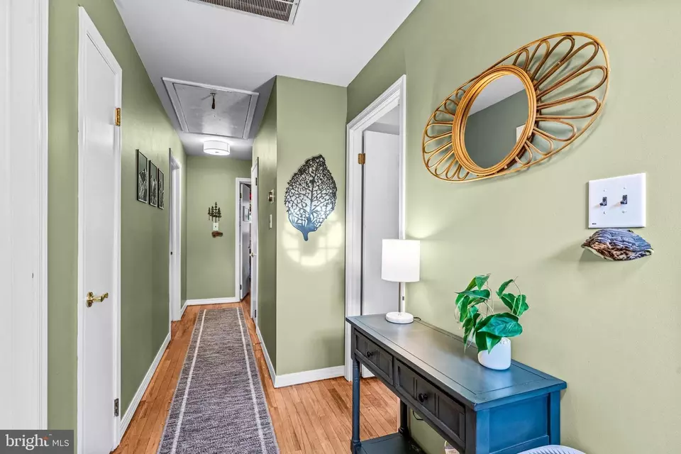 Entry Way - 1519 Norristown Rd, Ambler, PA 19002 photo 3 of 5