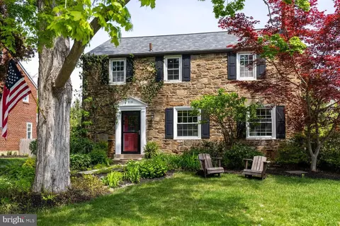 818 Downs Rd, Erdenheim, PA 19038