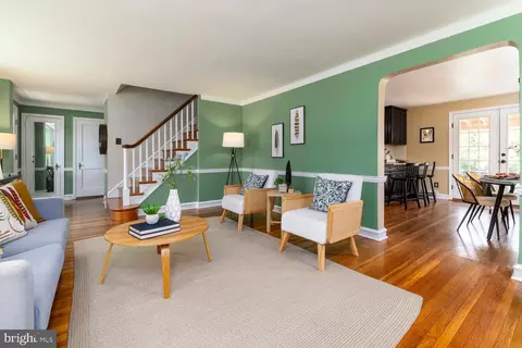 Living - 818 Downs Rd, Erdenheim, PA 19038 photo 2 of 3