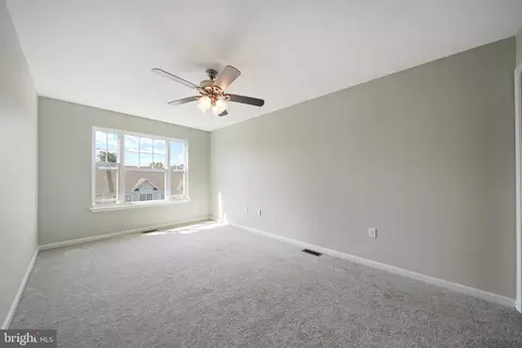 Entry Way - 329 Ross Ct, Wyncote, PA 19095 photo 6 of 6