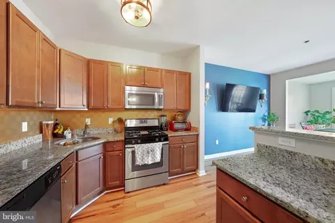 Kitchen - 329 Ross Ct, Wyncote, PA 19095 photo 3 of 3