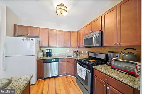 Kitchen - 329 Ross Ct, Wyncote, PA 19095 photo 1 of 3