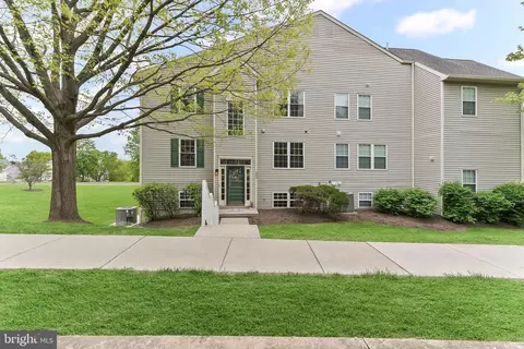 493 Stoneglen St, Collegeville, PA 19426