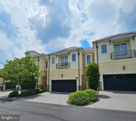 20 Breyer Ct, Elkins Park, PA 19027