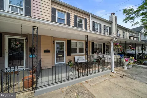 222 W 7th Ave, Conshohocken, PA 19428