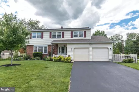 2921 Toll Gate Dr, East Norriton, PA 19403