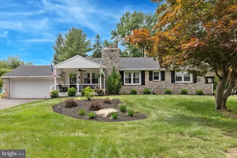 607 Jays Ln, Pottstown, PA 19464