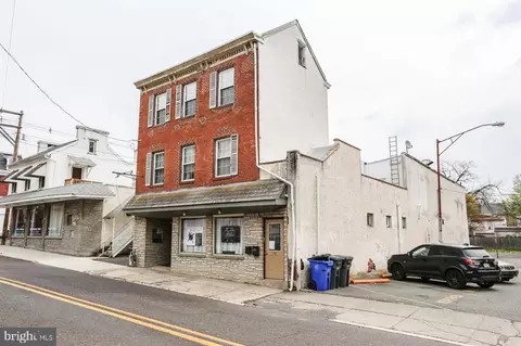 76 N Charlotte St, Pottstown, PA 19464
