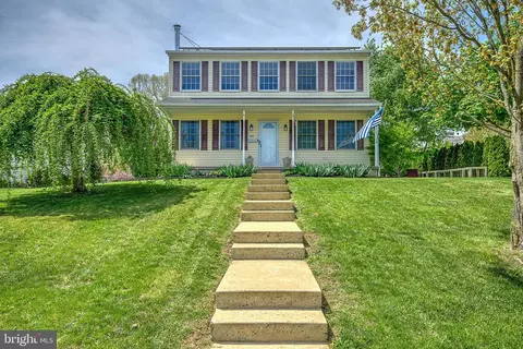 553 Penn St, Pennsburg, PA 18073