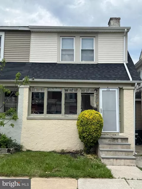 215 E Brown St, Norristown, PA 19401
