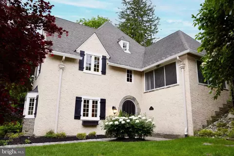 211 Ladbroke Rd, Bryn Mawr, PA 19010