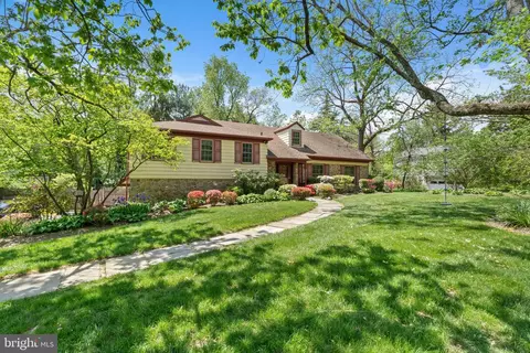 328 Tower Ln, Penn Valley, PA 19072 photo 2