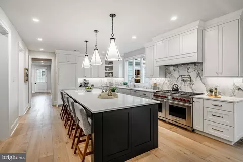 407 Oakwynne Dr, Wynnewood, PA 19096