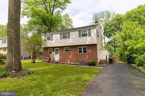 2297 Mulberry Ln, Lafayette Hill, PA 19444