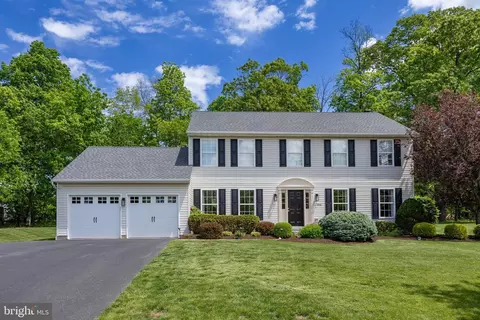 206 Berkshire Ln, Royersford, PA 19468