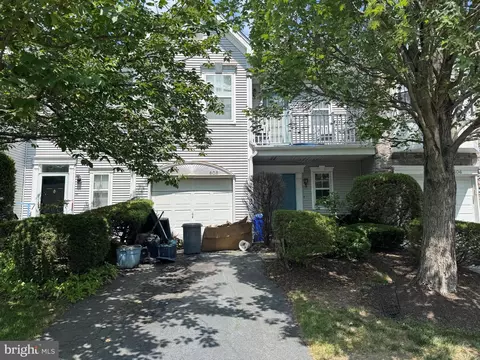 608 Ascot Ct, North Wales, PA 19454