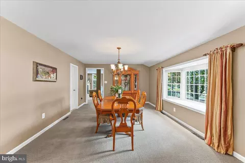 Dining - 780 Tannery Dr, Wayne, PA 19087 photo 2 of 5