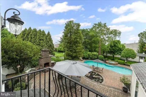 Exterior - 780 Tannery Dr, Wayne, PA 19087 photo 3 of 8