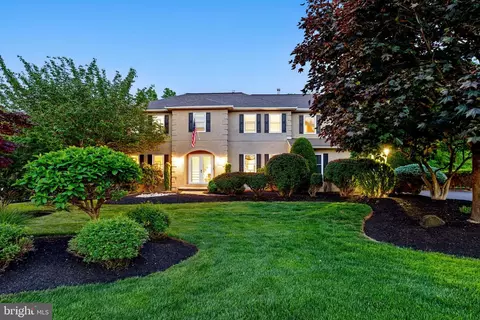 141 Gwynmont Dr, North Wales, PA 19454