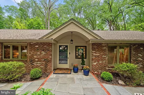 Exterior - 590 Fletcher Rd, Wayne, PA 19087 photo 2 of 14