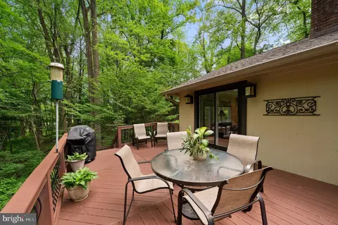 Exterior - 590 Fletcher Rd, Wayne, PA 19087 photo 6 of 14