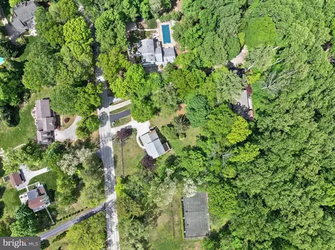 View/Area - 590 Fletcher Rd, Wayne, PA 19087 photo 2 of 2