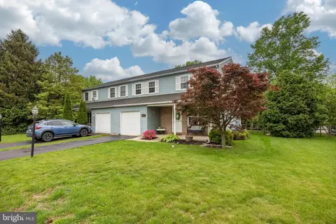 270 Pamela Cir, Harleysville, PA 19438