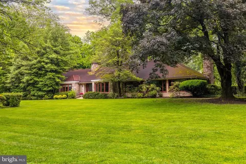 1255 Mill Rd, Jenkintown, PA 19046