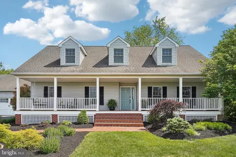 8503 Memorial Dr, Green Lane, PA 18054