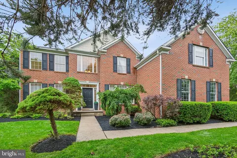 537 Tawnyberry Ln, Collegeville, PA 19426