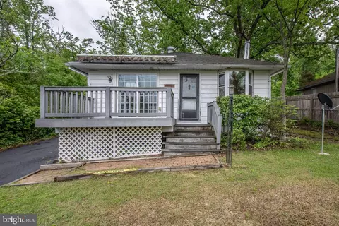 826 Cedar Rd, Schwenksville, PA 19473