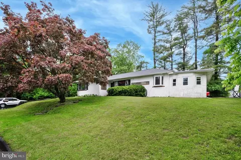 744 G Ave, Glenside, PA 19038