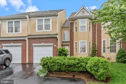 102 Rampart Pl, Ambler, PA 19002