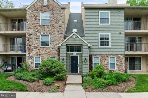 108 Deer Run, Norristown, PA 19403