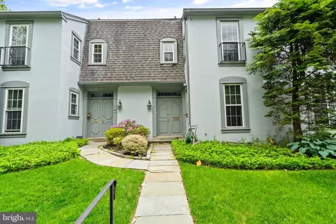 15 Llanfair Rd #B, Ardmore, PA 19003