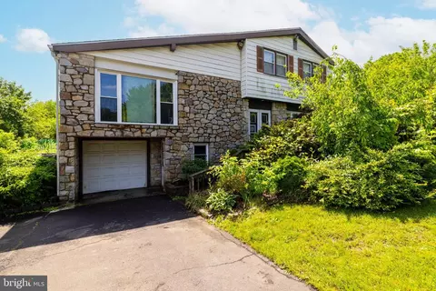 3036 Susquehanna Rd, Abington, PA 19001