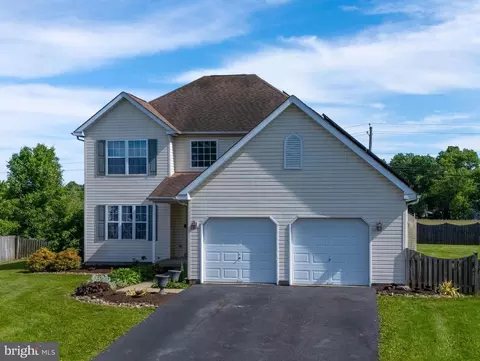 134 Cobblestone Dr, Gilbertsville, PA 19525
