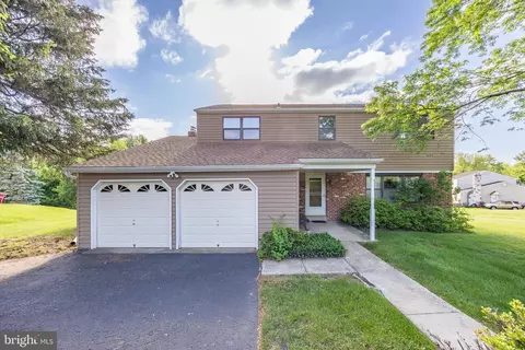 306 Spring Cir, Norristown, PA 19403