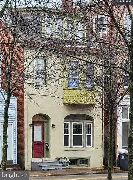 172 N Charlotte St, Pottstown, PA 19464