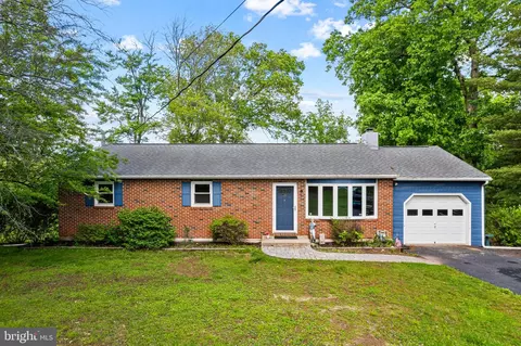 22 School House Rd, Collegeville, PA 19426