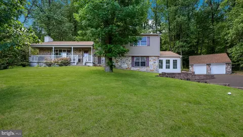 463 Leah Dr, Fort Washington, PA 19034